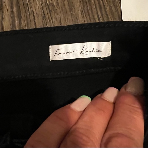 NWT Frame “Forever Karlie” Black skinny jeans - Picture 6 of 6
